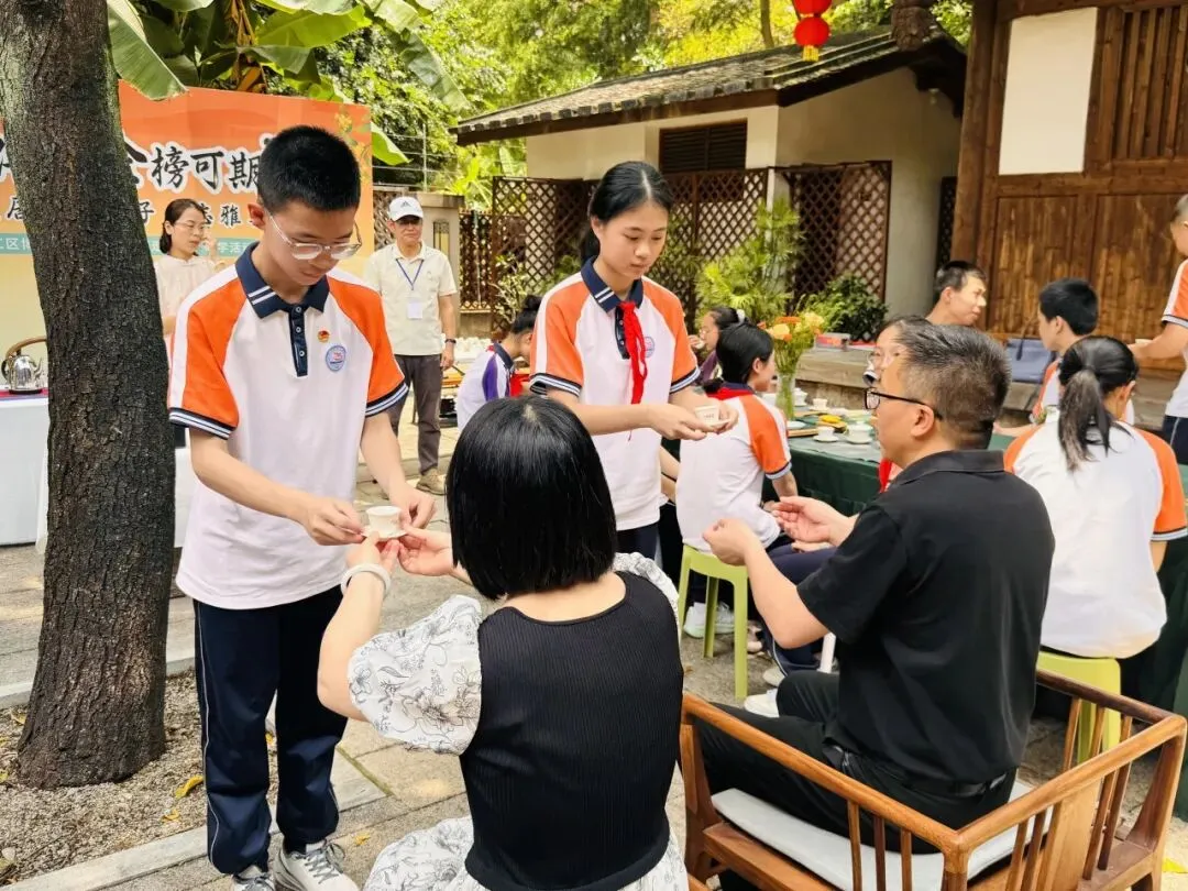 中考在即|不刷题不内卷,一群中学生去学霸故里“加满油”-第45张图片-四季读书网
