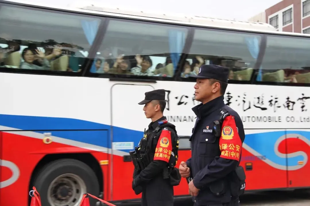 高考落幕,中考再见!-第9张图片-四季读书网
