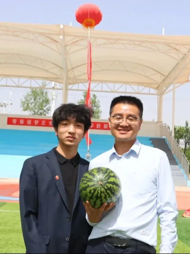 中考倒计时6天!成功中考师生携手战中考-第41张图片-四季读书网