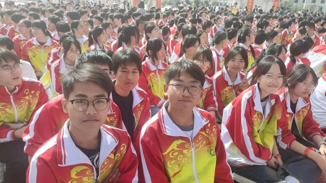 中考倒计时6天!成功中考师生携手战中考-第48张图片-四季读书网