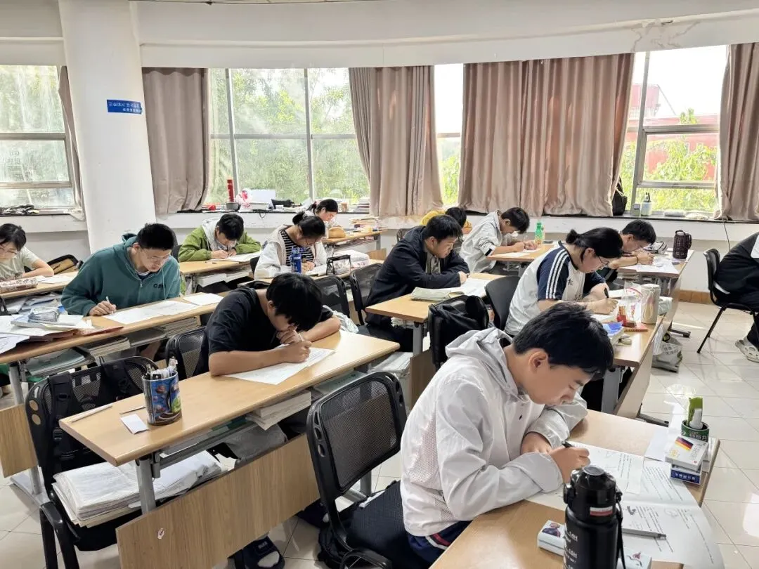 2026-2027年济南学仁初三中考复读学校招生简章!-第15张图片-四季读书网 2026-2027年济南学仁初三中考复读学校招生简章!-第15张图片-四季读书网