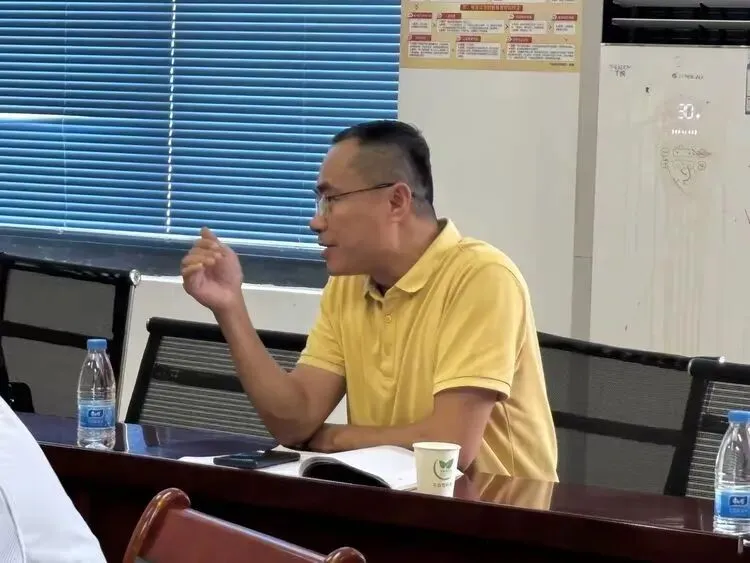 聚焦备考强课堂 把脉支招迎中考 —— 琼海市教育研究培训中心教研员走进大路中学开展备考教学工作-第14张图片-四季读书网