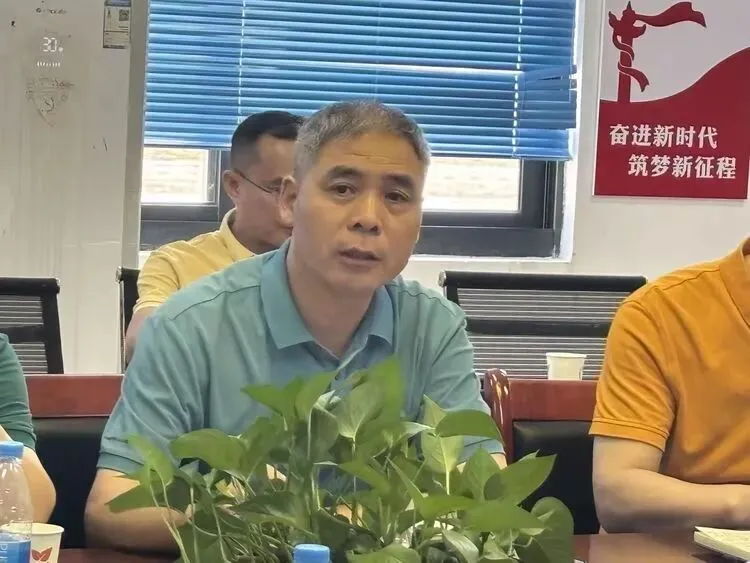 聚焦备考强课堂 把脉支招迎中考 —— 琼海市教育研究培训中心教研员走进大路中学开展备考教学工作-第18张图片-四季读书网
