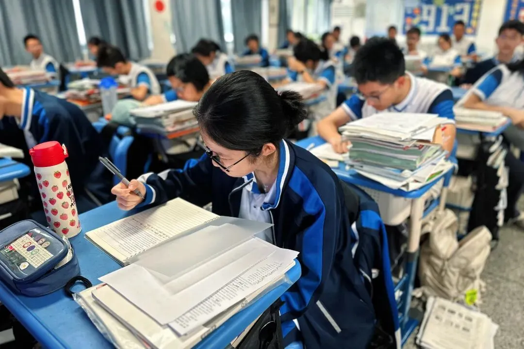 芒种至,勤耕耘,少年逐梦赴中考-第10张图片-四季读书网 芒种至,勤耕耘,少年逐梦赴中考-第10张图片-四季读书网