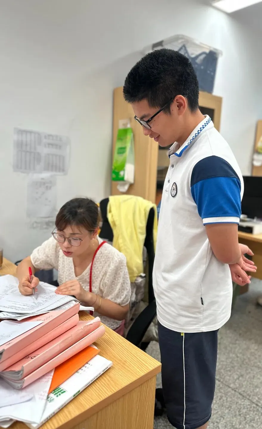 芒种至,勤耕耘,少年逐梦赴中考-第15张图片-四季读书网 芒种至,勤耕耘,少年逐梦赴中考-第15张图片-四季读书网