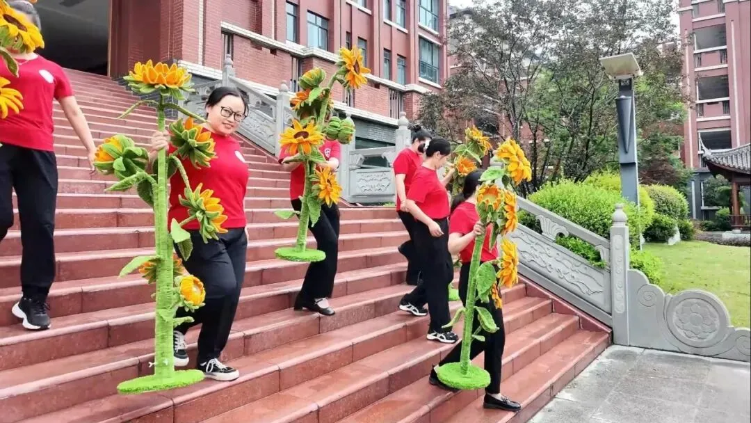 今天,大家都在为中考加油-第37张图片-四季读书网