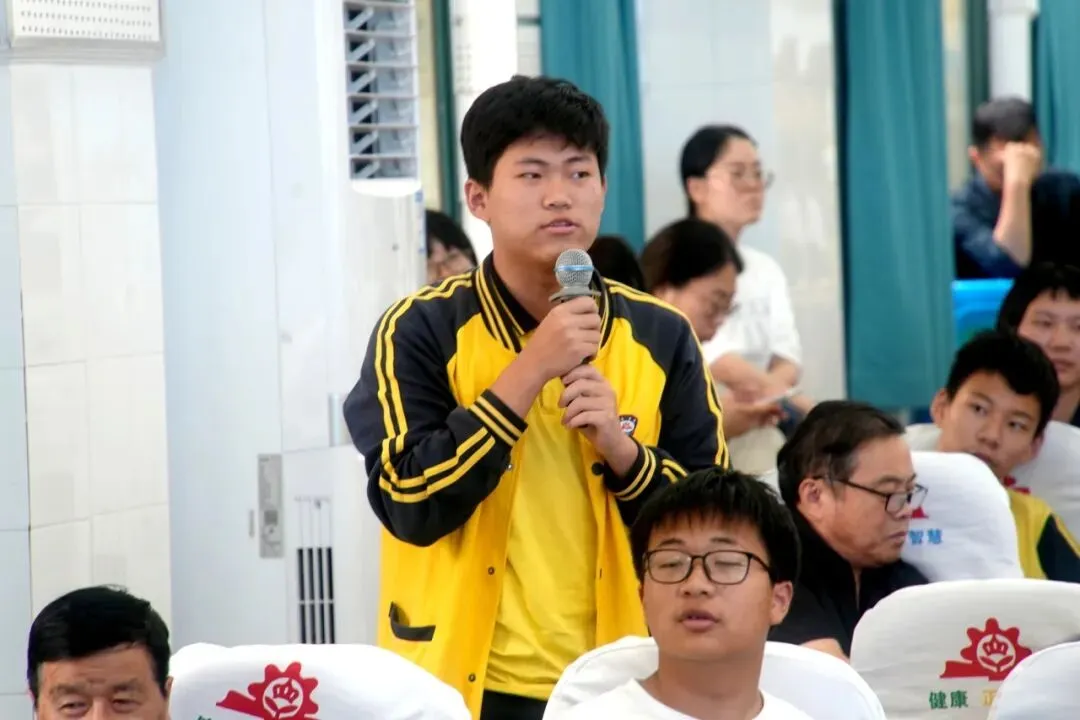 考场博弈 心态为王——我校开展中考考前心理辅导专题讲座-第26张图片-四季读书网 考场博弈 心态为王——我校开展中考考前心理辅导专题讲座-第26张图片-四季读书网