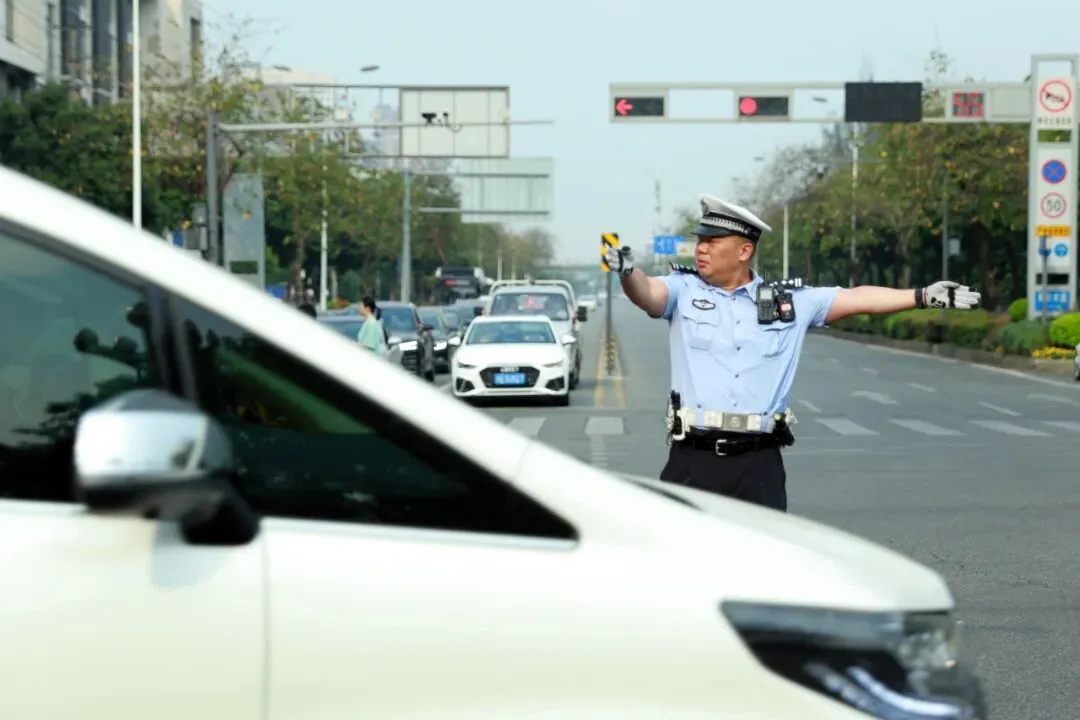 提醒!中考期间,温江区这些路段实施临时交通管控!-第1张图片-四季读书网 提醒!中考期间,温江区这些路段实施临时交通管控!-第1张图片-四季读书网