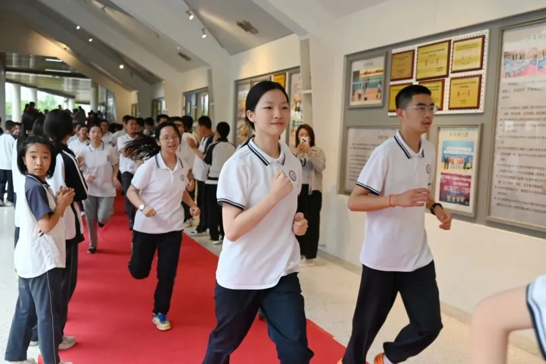 少年可盼,志在凌云|温州二中中考励志主题活动温情启幕,全员聚力为梦想护航-第47张图片-四季读书网