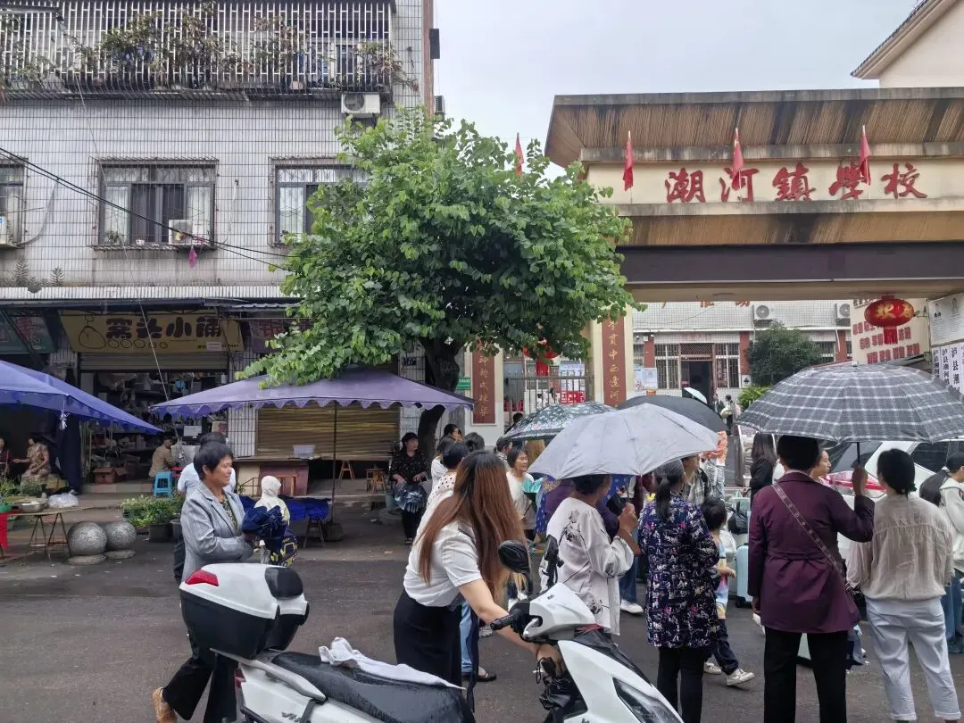 又是一年中考季,潮河镇学校全体中考学子今日出发-第1张图片-四季读书网
