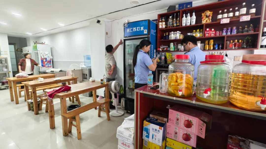 马边:严管食品安全 护航平安中考-第3张图片-四季读书网 马边:严管食品安全 护航平安中考-第3张图片-四季读书网