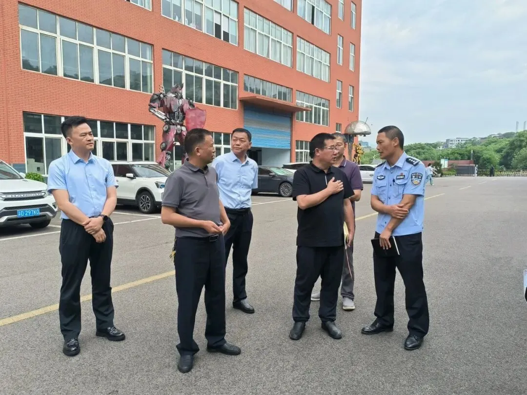 全力以“护”��!我镇为955名中考少年撑起“安全伞”-第12张图片-四季读书网