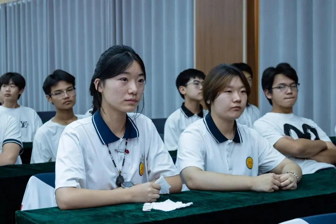 决战中考 逐梦前行 | 聊城水城双语学校圆满举办2023级中考决胜壮行会-第38张图片-四季读书网 决战中考 逐梦前行 | 聊城水城双语学校圆满举办2023级中考决胜壮行会-第38张图片-四季读书网