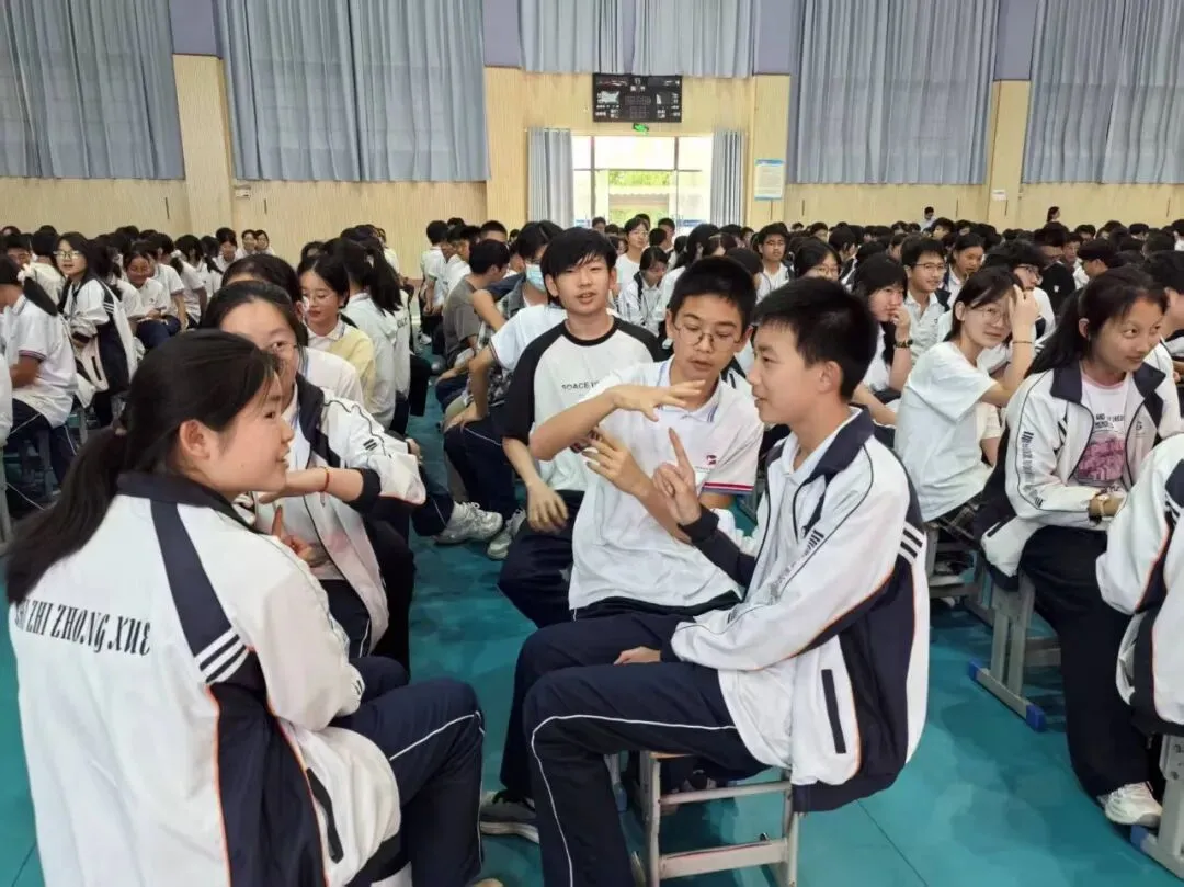 不慌不忙 中考在行——绩溪县适之中学开展中考考前心理疏导专题讲座-第12张图片-四季读书网 不慌不忙 中考在行——绩溪县适之中学开展中考考前心理疏导专题讲座-第12张图片-四季读书网
