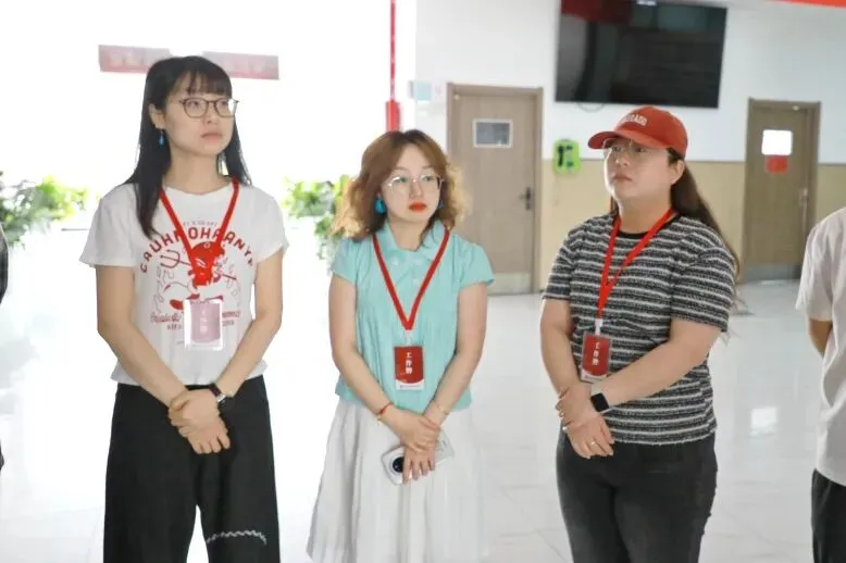全真模拟考!工业经济高二学子提前“迈”高三!-第7张图片-四季读书网 全真模拟考!工业经济高二学子提前“迈”高三!-第7张图片-四季读书网