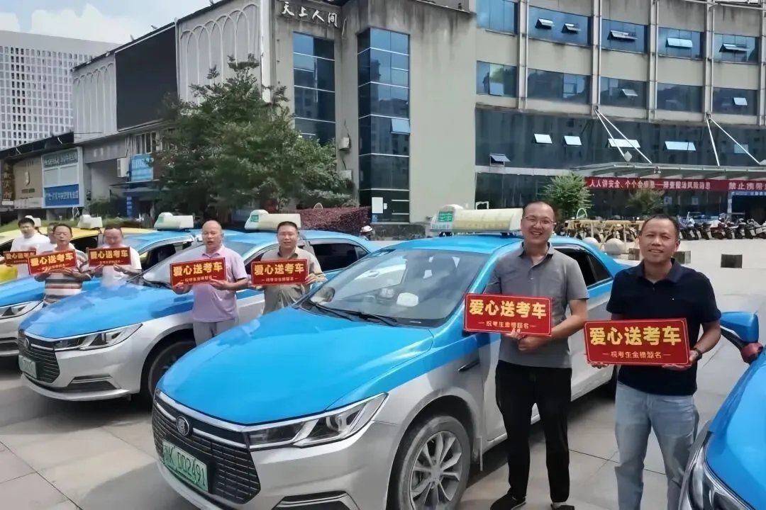 试卷合上青春一章,26日静待金榜花开-第15张图片-四季读书网