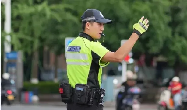 百日攻坚 | 这份中考出行指南请查收,酒城交警全力以“护”.-第6张图片-四季读书网 百日攻坚 | 这份中考出行指南请查收,酒城交警全力以“护”.-第6张图片-四季读书网