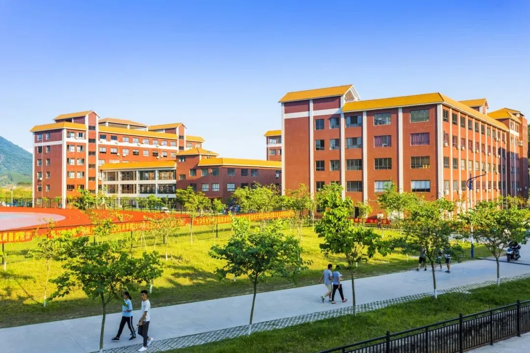 中考志愿指南 | 惠州市华磐职业技术学校 2026招生简章【自主招生】-第6张图片-四季读书网 中考志愿指南 | 惠州市华磐职业技术学校 2026招生简章【自主招生】-第6张图片-四季读书网