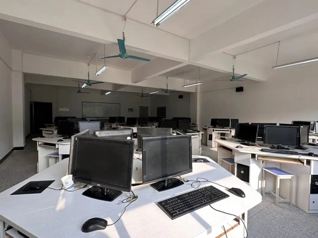 中考志愿指南 | 惠州市华磐职业技术学校 2026招生简章【自主招生】-第21张图片-四季读书网 中考志愿指南 | 惠州市华磐职业技术学校 2026招生简章【自主招生】-第21张图片-四季读书网