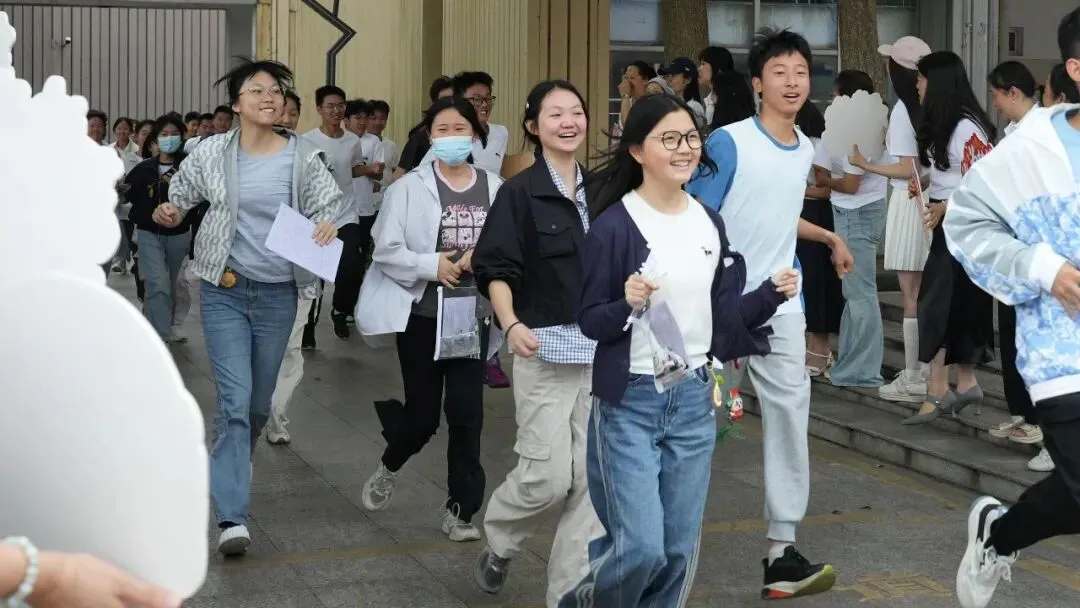 明日开考!绵阳学子,中考加油!-第14张图片-四季读书网 明日开考!绵阳学子,中考加油!-第14张图片-四季读书网