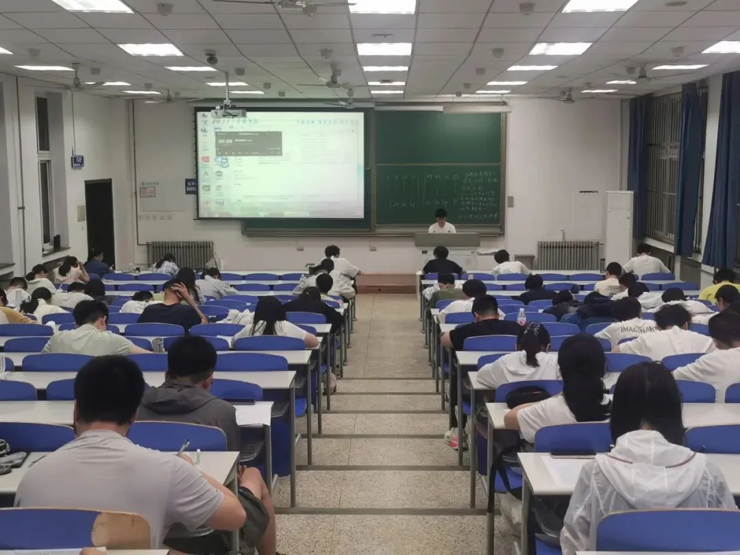 考完大学四、六级模考,心里有底了!校学生会陪你冲刺最后一步-第15张图片-四季读书网 考完大学四、六级模考,心里有底了!校学生会陪你冲刺最后一步-第15张图片-四季读书网