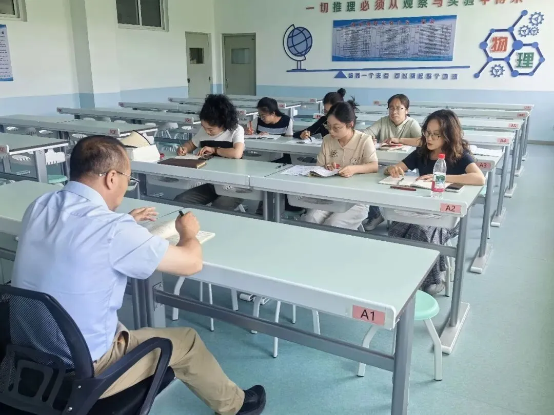教学视导促提升,精准把脉助中考——吴忠市教学研究室赴吴忠市第二中学视导纪实-第40张图片-四季读书网
