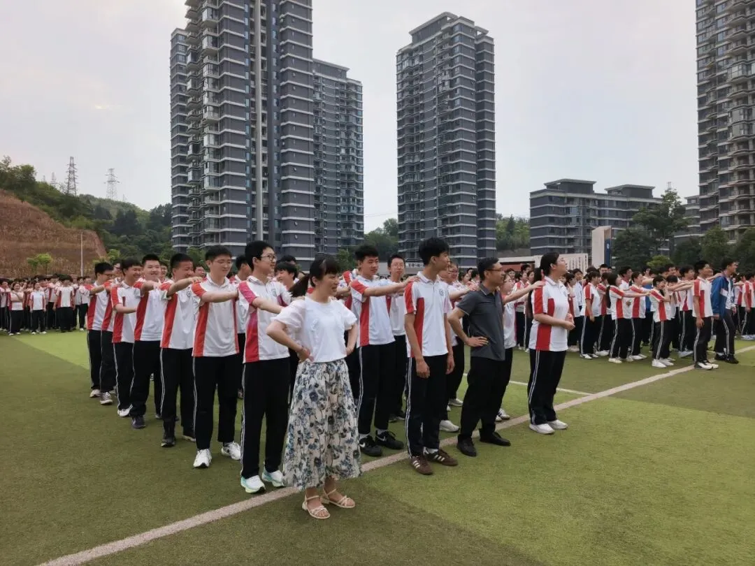 考前“充电”!心态开挂迎战中考-第23张图片-四季读书网 考前“充电”!心态开挂迎战中考-第23张图片-四季读书网