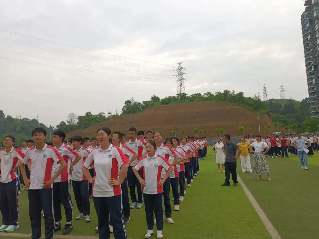 考前“充电”!心态开挂迎战中考-第24张图片-四季读书网 考前“充电”!心态开挂迎战中考-第24张图片-四季读书网