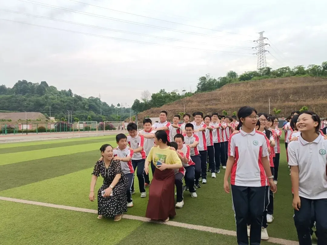 考前“充电”!心态开挂迎战中考-第25张图片-四季读书网 考前“充电”!心态开挂迎战中考-第25张图片-四季读书网
