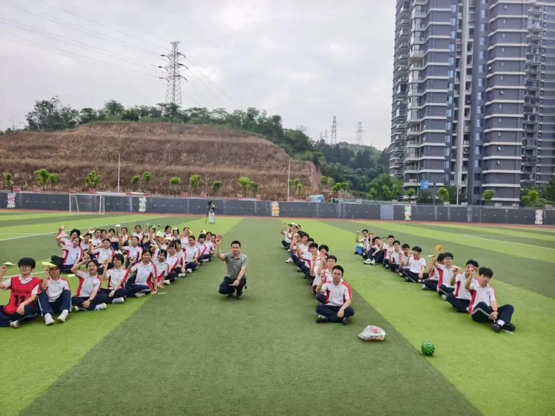 考前“充电”!心态开挂迎战中考-第42张图片-四季读书网 考前“充电”!心态开挂迎战中考-第42张图片-四季读书网