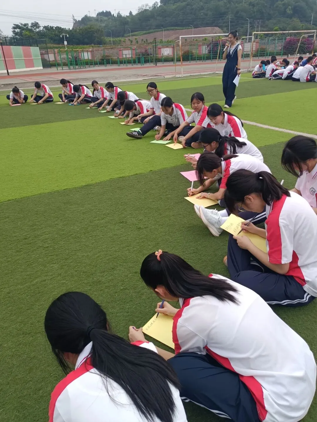 考前“充电”!心态开挂迎战中考-第43张图片-四季读书网 考前“充电”!心态开挂迎战中考-第43张图片-四季读书网