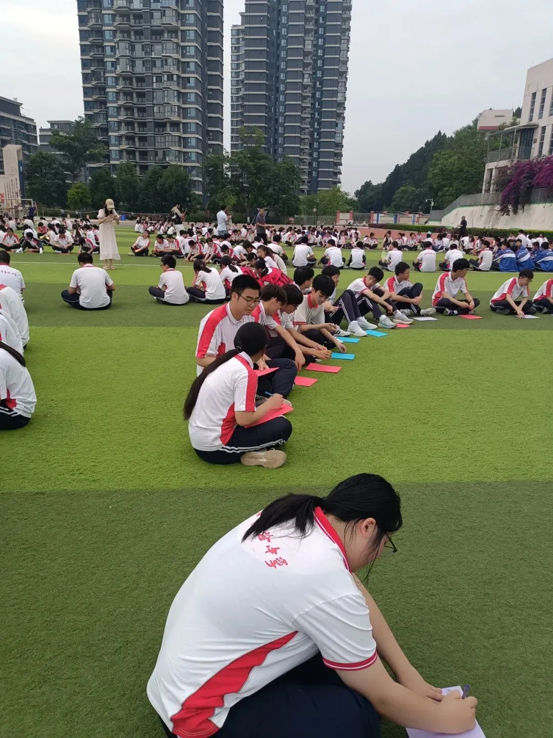 考前“充电”!心态开挂迎战中考-第44张图片-四季读书网 考前“充电”!心态开挂迎战中考-第44张图片-四季读书网