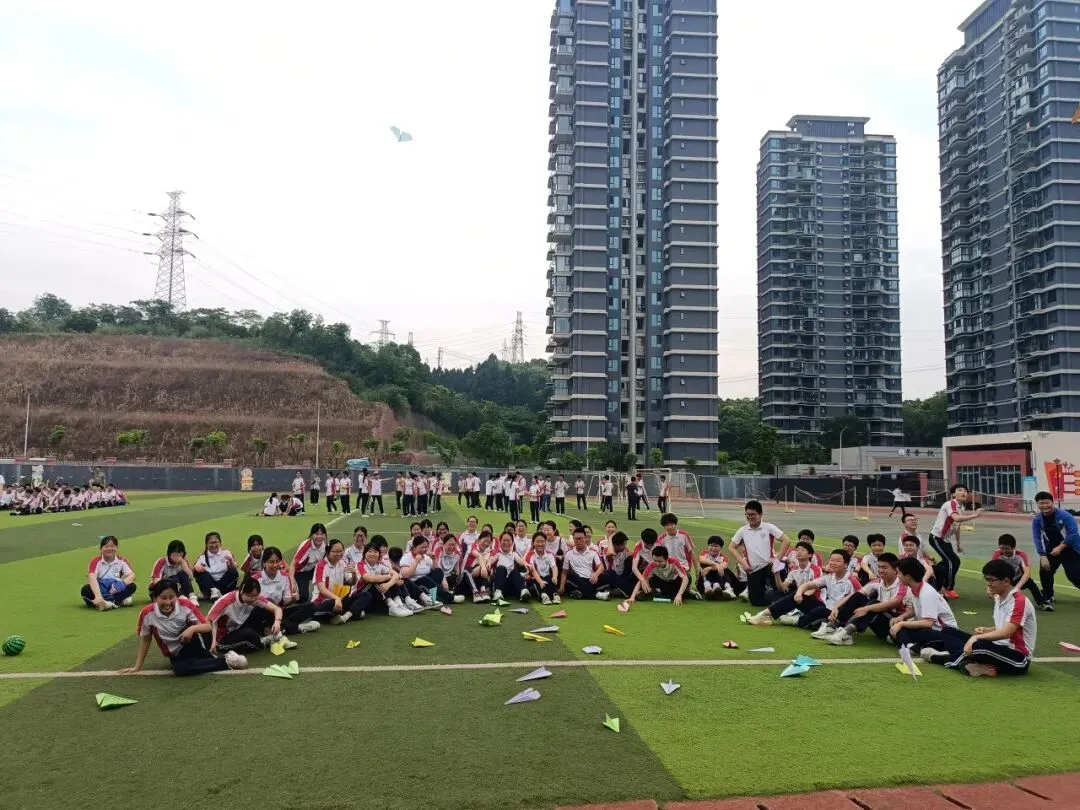 考前“充电”!心态开挂迎战中考-第49张图片-四季读书网 考前“充电”!心态开挂迎战中考-第49张图片-四季读书网