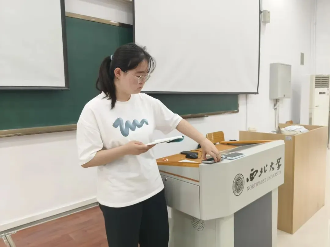 四六级模拟考试顺利开考 学生会全力护航筑牢保障-第14张图片-四季读书网 四六级模拟考试顺利开考 学生会全力护航筑牢保障-第14张图片-四季读书网