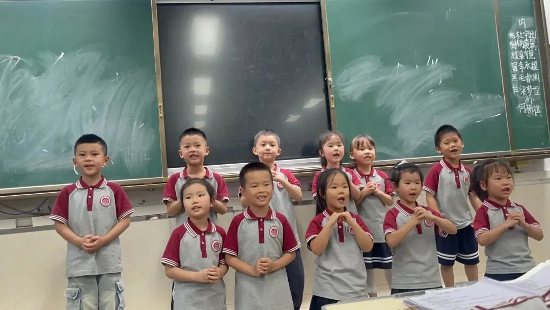 溱州幼儿园萌娃暖心助力中考-第32张图片-四季读书网 溱州幼儿园萌娃暖心助力中考-第32张图片-四季读书网