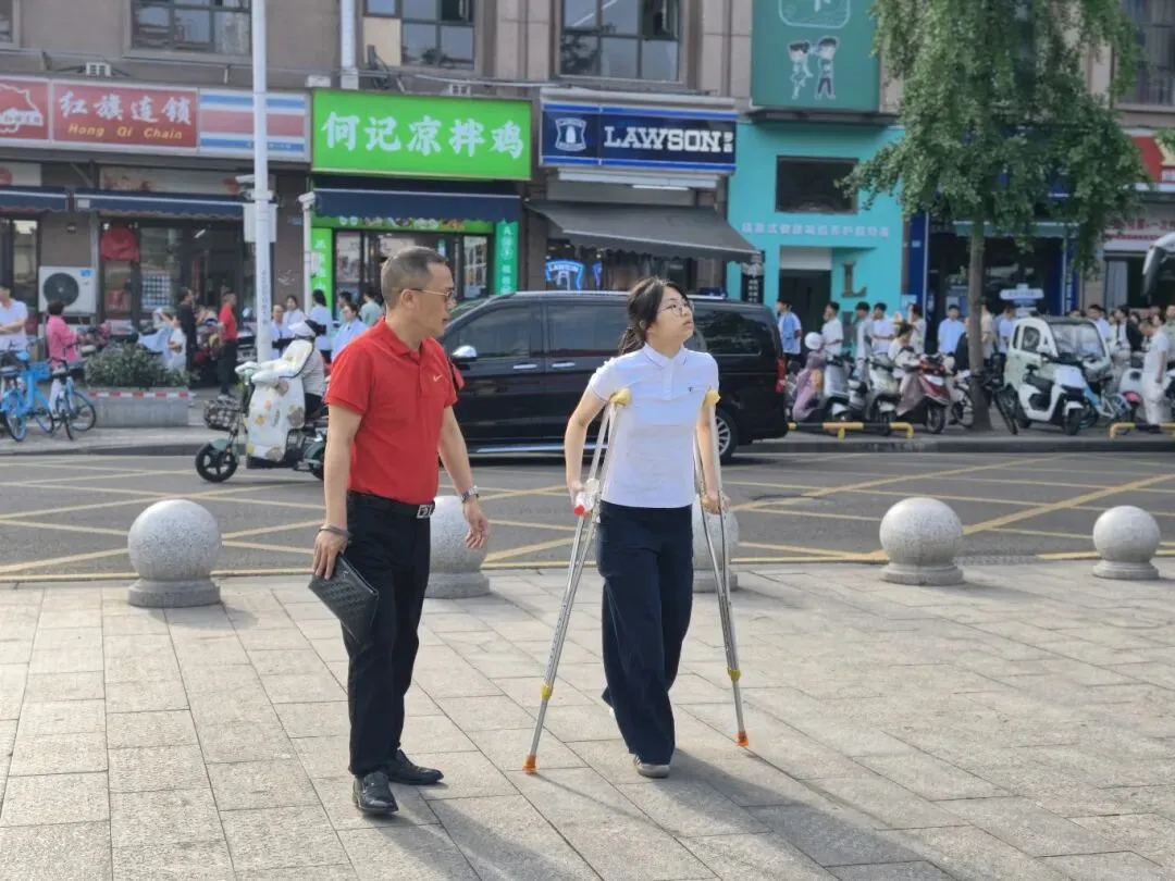 8649名东坡考生 中考加油-第14张图片-四季读书网
