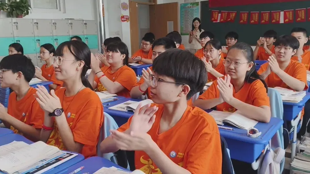 【助力中考·四】暖心护航,逐梦中考|水韵梨乡实验学校校长团队助力初三学子决胜!-第15张图片-四季读书网 【助力中考·四】暖心护航,逐梦中考|水韵梨乡实验学校校长团队助力初三学子决胜!-第15张图片-四季读书网