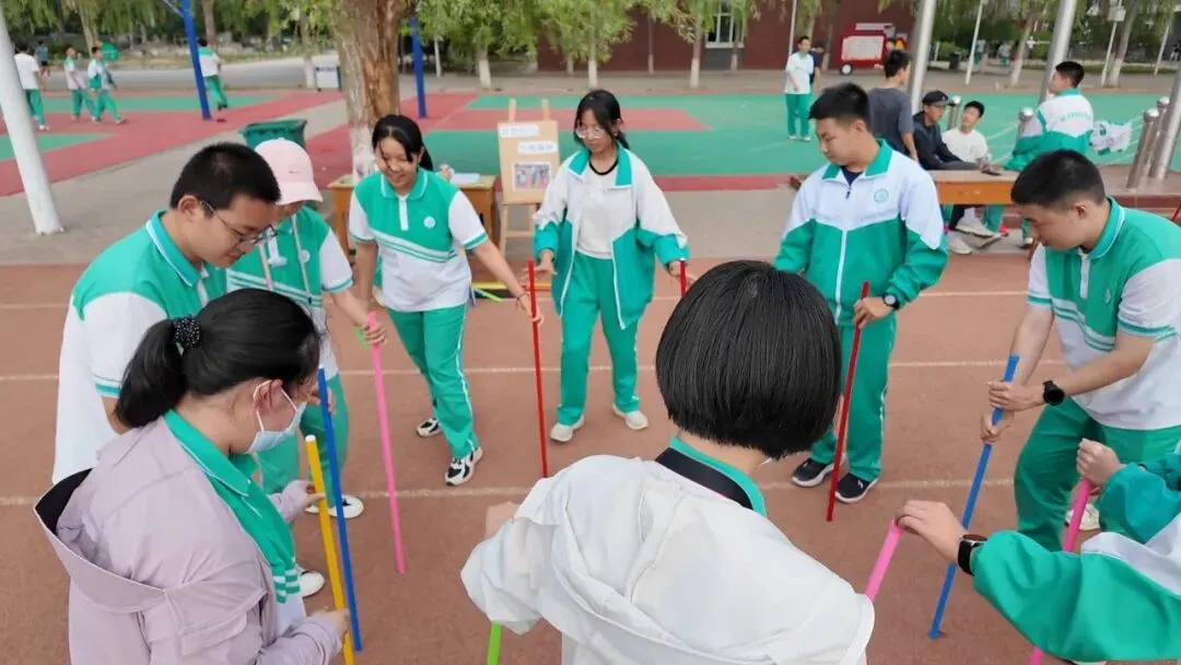 趣味游戏助减压 欢声笑语迎中考-第3张图片-四季读书网 趣味游戏助减压 欢声笑语迎中考-第3张图片-四季读书网