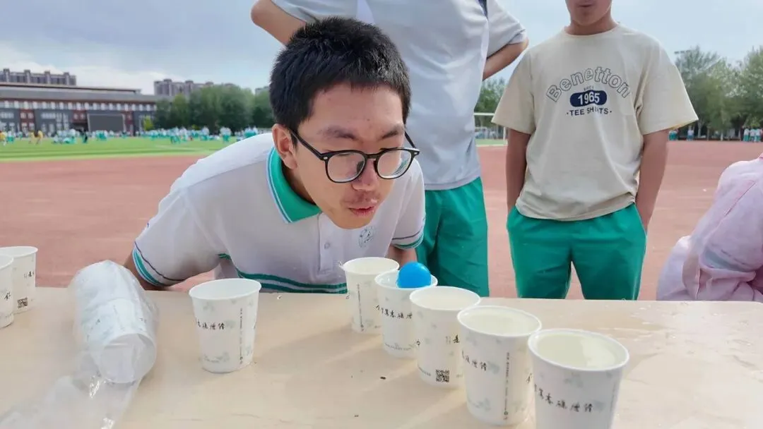 趣味游戏助减压 欢声笑语迎中考-第10张图片-四季读书网 趣味游戏助减压 欢声笑语迎中考-第10张图片-四季读书网