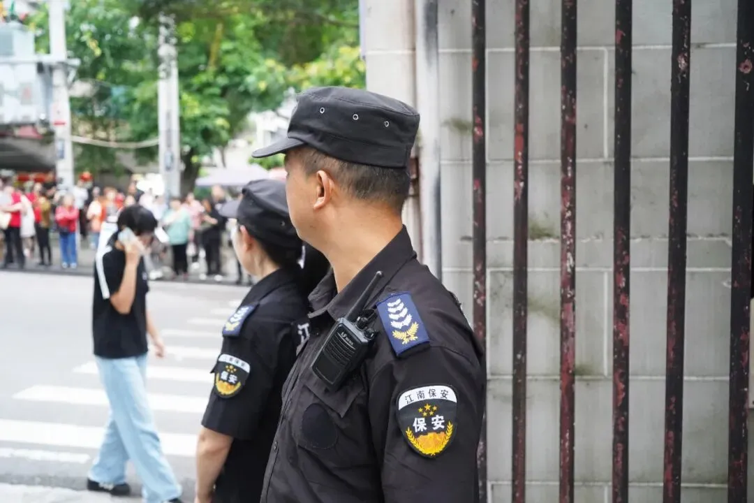 聚力护航中考,广益初三学子执笔逐光!-第26张图片-四季读书网 聚力护航中考,广益初三学子执笔逐光!-第26张图片-四季读书网