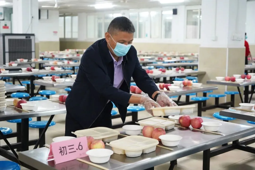 聚力护航中考,广益初三学子执笔逐光!-第30张图片-四季读书网 聚力护航中考,广益初三学子执笔逐光!-第30张图片-四季读书网