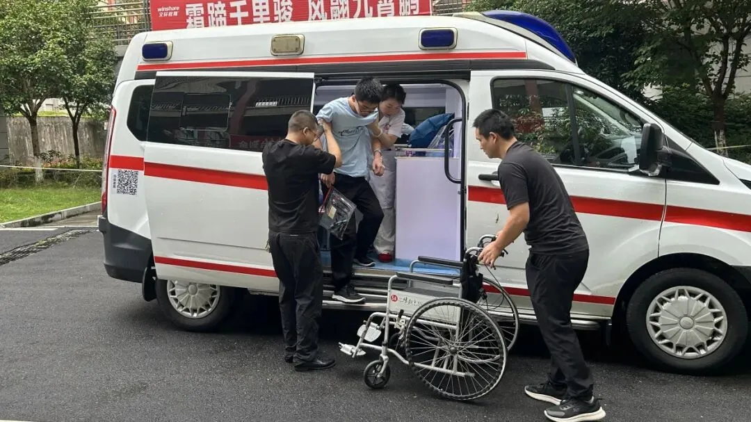 当急症撞上中考~-第2张图片-四季读书网 当急症撞上中考~-第2张图片-四季读书网