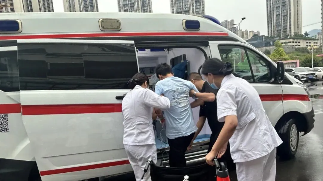 当急症撞上中考~-第4张图片-四季读书网 当急症撞上中考~-第4张图片-四季读书网