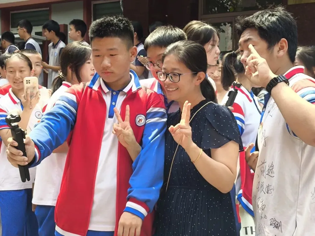 “全力以赴,中考加油!”-第4张图片-四季读书网 “全力以赴,中考加油!”-第4张图片-四季读书网