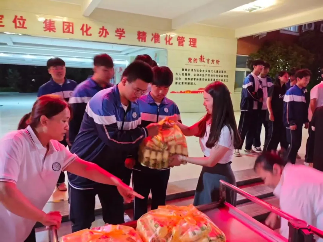 新乡县新时代学校暖胃更暖心---助力中考-第13张图片-四季读书网