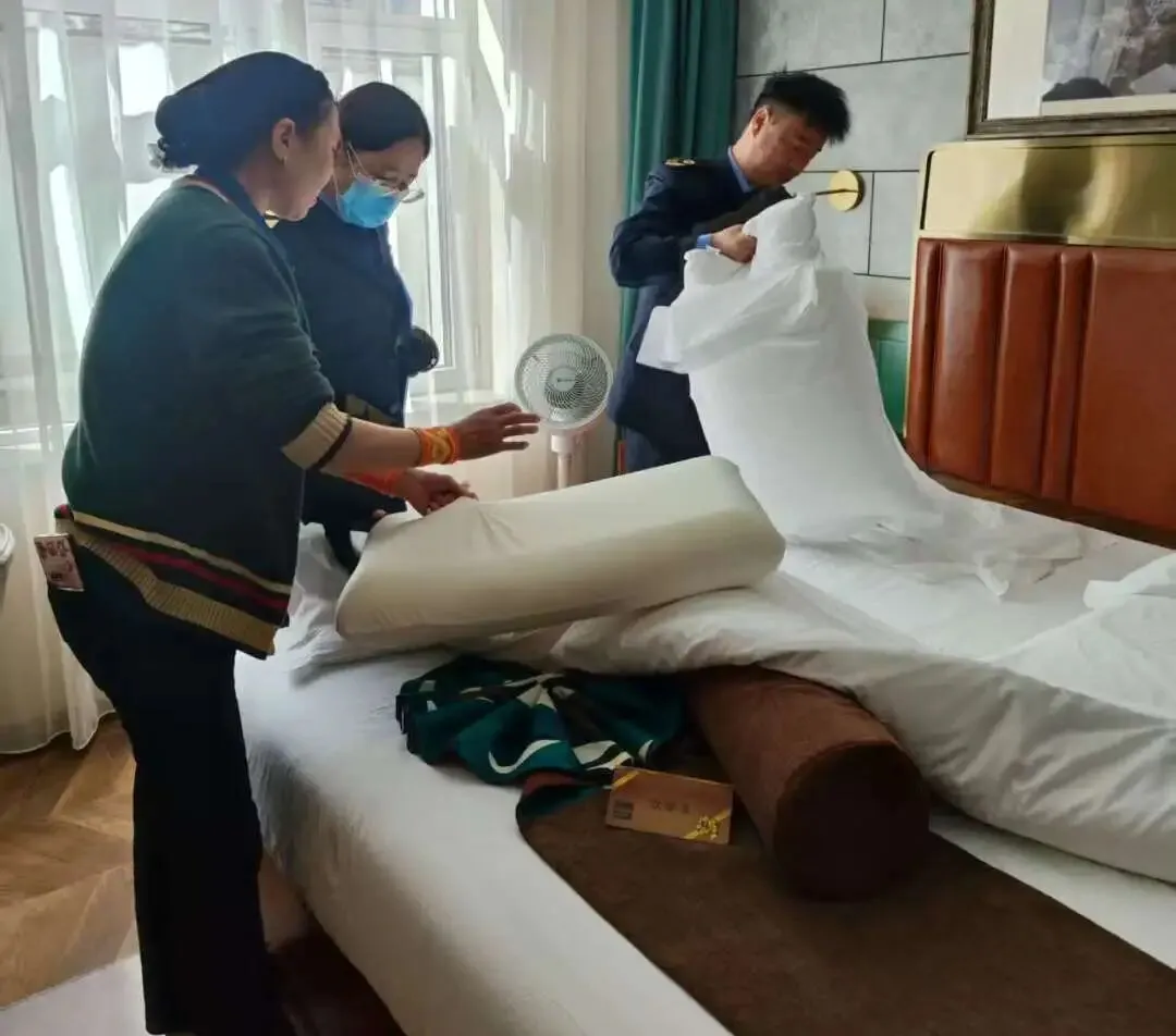强化住宿卫生监督 全力护航中考-第4张图片-四季读书网 强化住宿卫生监督 全力护航中考-第4张图片-四季读书网