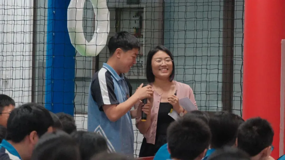 凝心聚力迎中考 殷殷期许助前行——鹤山初级中学举行初三中考誓师大会-第7张图片-四季读书网 凝心聚力迎中考 殷殷期许助前行——鹤山初级中学举行初三中考誓师大会-第7张图片-四季读书网