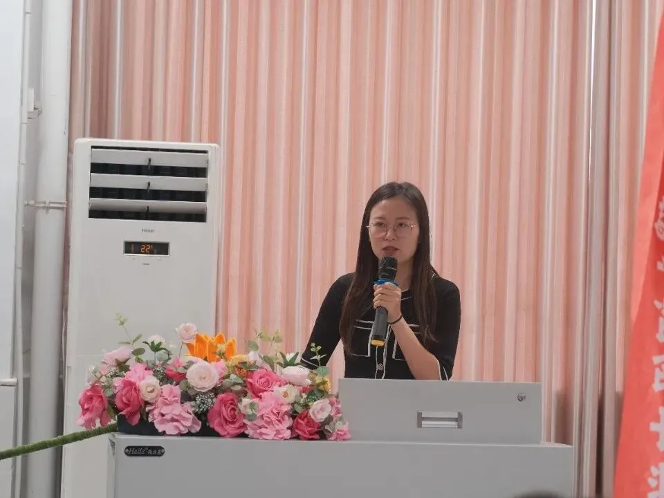 凝心聚力迎中考 殷殷期许助前行——鹤山初级中学举行初三中考誓师大会-第9张图片-四季读书网 凝心聚力迎中考 殷殷期许助前行——鹤山初级中学举行初三中考誓师大会-第9张图片-四季读书网