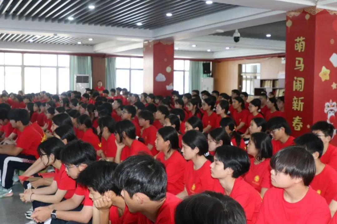 【中考加油!】以青春之名,赴梦想之约 —— 龙山学校 2026 届动员大会圆满举行-第29张图片-四季读书网