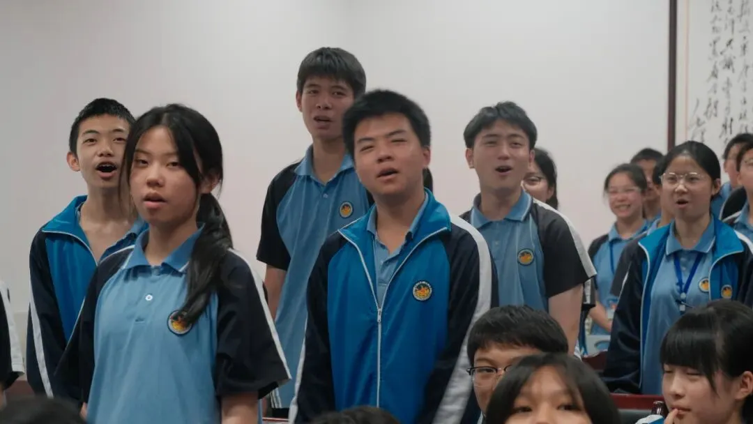 凝心聚力迎中考 殷殷期许助前行——鹤山初级中学举行初三中考誓师大会-第23张图片-四季读书网 凝心聚力迎中考 殷殷期许助前行——鹤山初级中学举行初三中考誓师大会-第23张图片-四季读书网